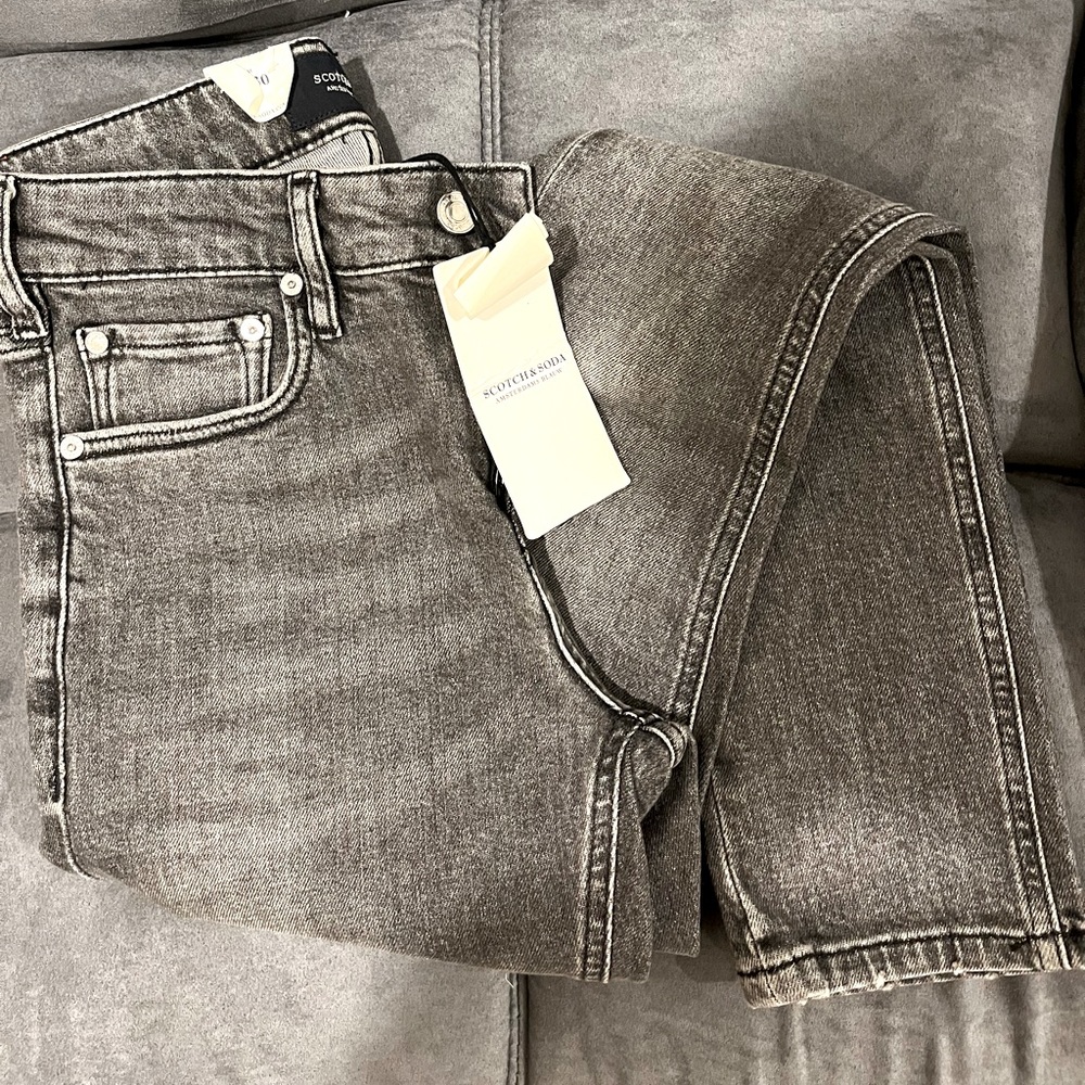 Brand NWT Scotch and Soda Jeans Men's Size 28/30 in Gray Wash Colour